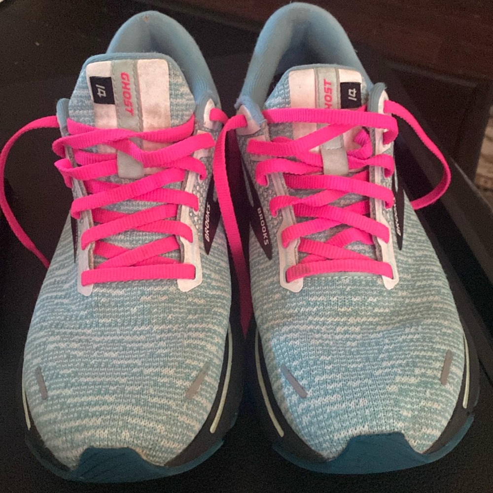 Brooks Ghost 14 running sneakers size 9.5